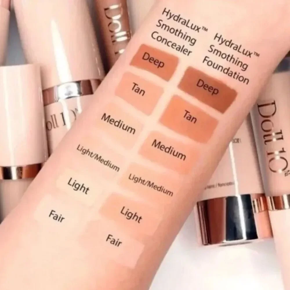 Doll 10 HydraLuxe Smoothing Foundation NEW without Box  1 Fl oz Shade Medium